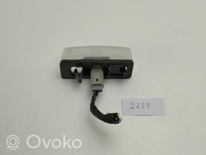 Toyota Prius (XW30) Lampa oświetlenia tylnej tablicy rejestracyjnej A045053