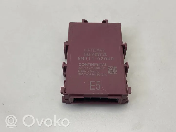 Toyota Corolla E210 E21 Módulo de control Gateway 8911102040