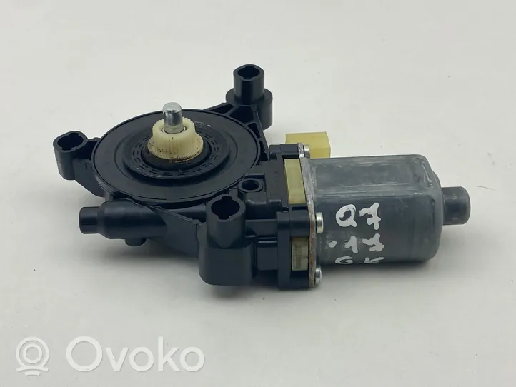 Audi Q7 4M Moteur de lève-vitre de porte avant 8W0959802