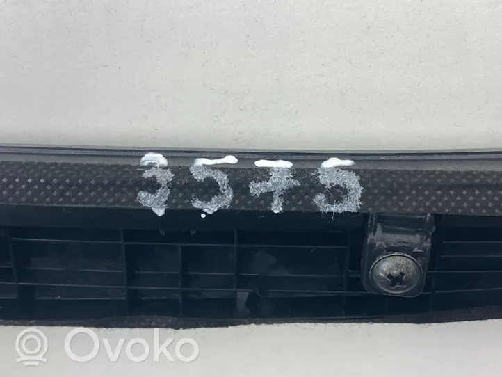 Hyundai Santa Fe Kita panelės detalė 