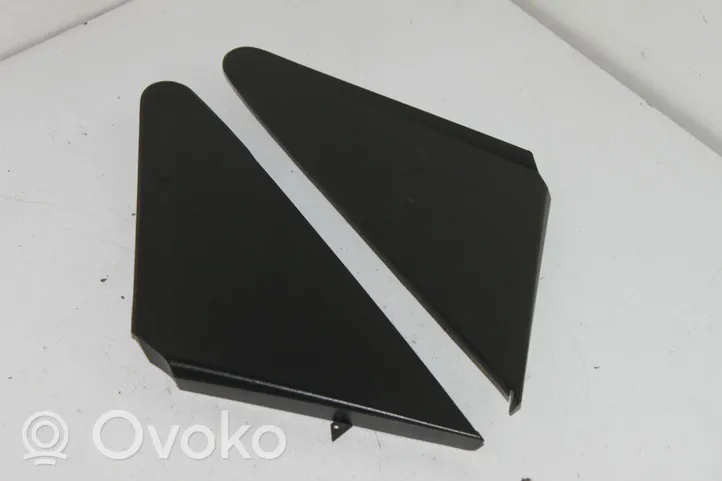 Toyota Corolla Verso AR10 Panel wykończeniowy błotnika 601170F010