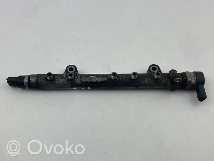 Toyota Yaris Tuyau de conduite principale de carburant 238100N021