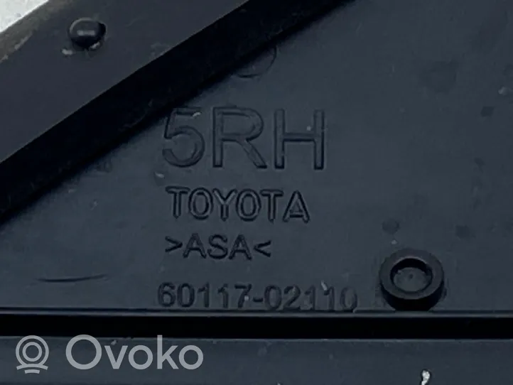 Toyota Auris E180 Sonstiges Einzelteil Exterieur 6011702110