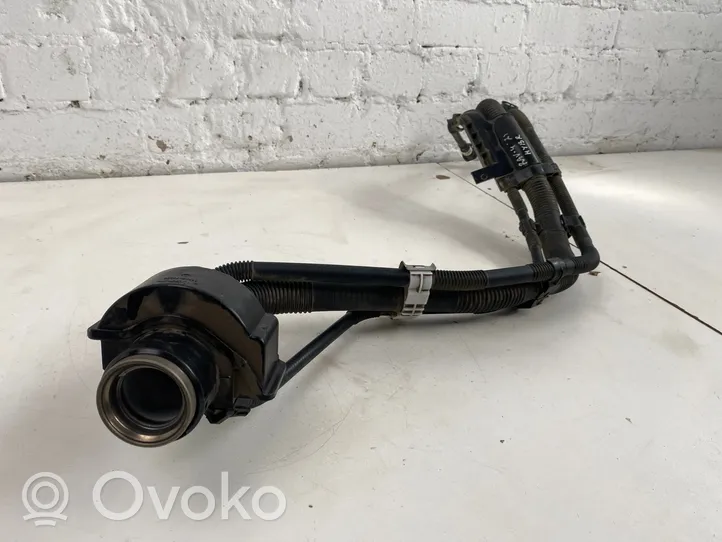 Toyota RAV 4 (XA50) Tuyau de remplissage de réservoir de carburant 7774576050