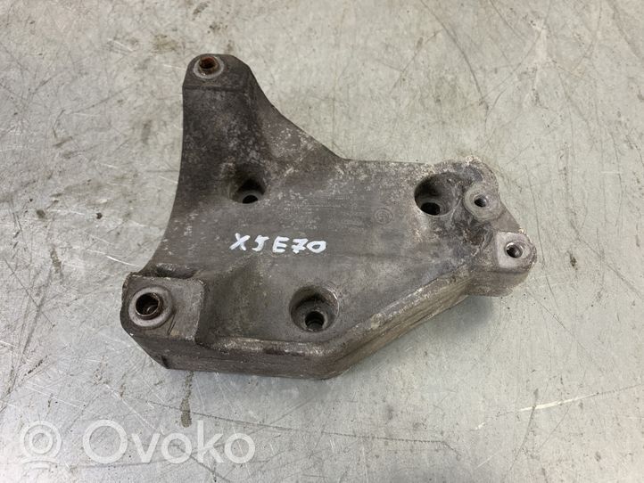 BMW X5 E70 Staffa di montaggio del compressore dell’A/C 64557799863