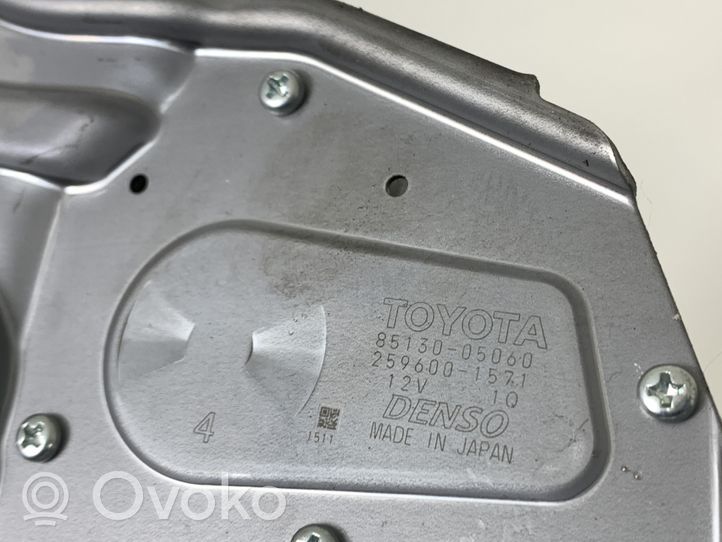 Toyota Avensis T270 Motorino del tergicristallo del lunotto posteriore 8513005060