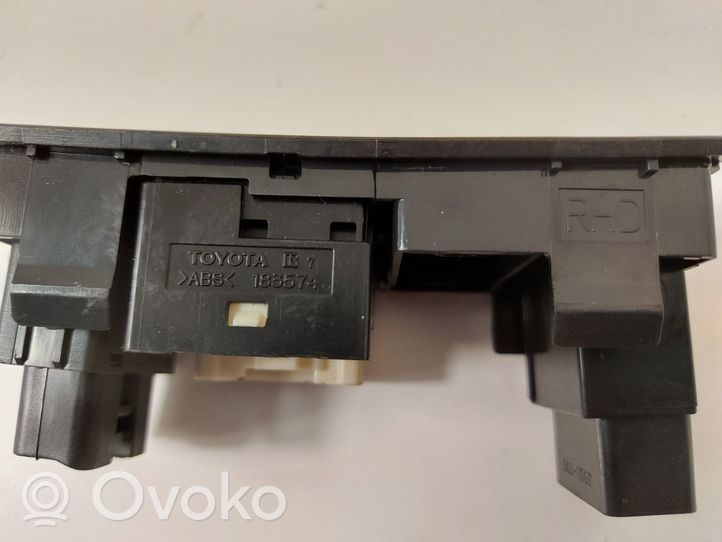 Toyota Avensis T250 A set of switches 183574