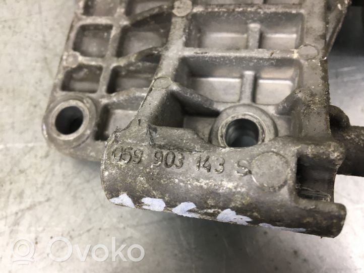 Audi A5 8T 8F Support de générateur / alternateur 059903143S