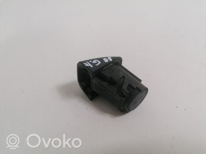 Audi A5 8T 8F Osłona klamki drzwi przednich 8T0837167A