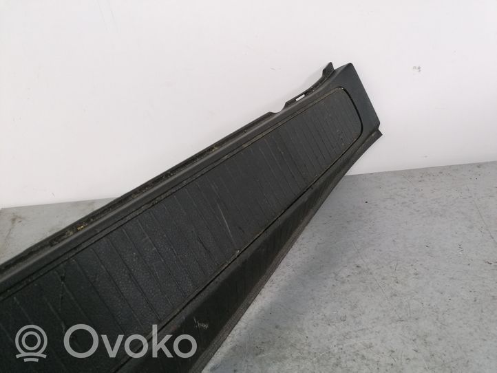 Opel Zafira C Trunk/boot sill cover protection 322225228