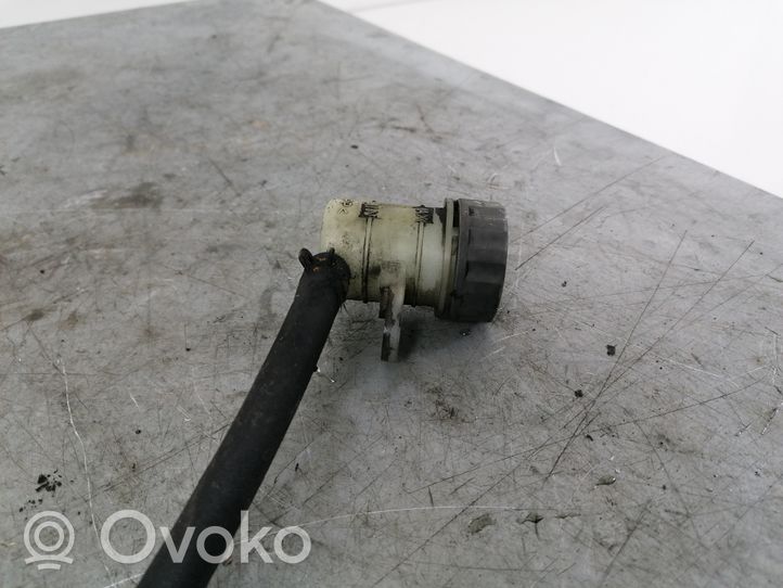 Honda CR-V Clutch slave cylinder 