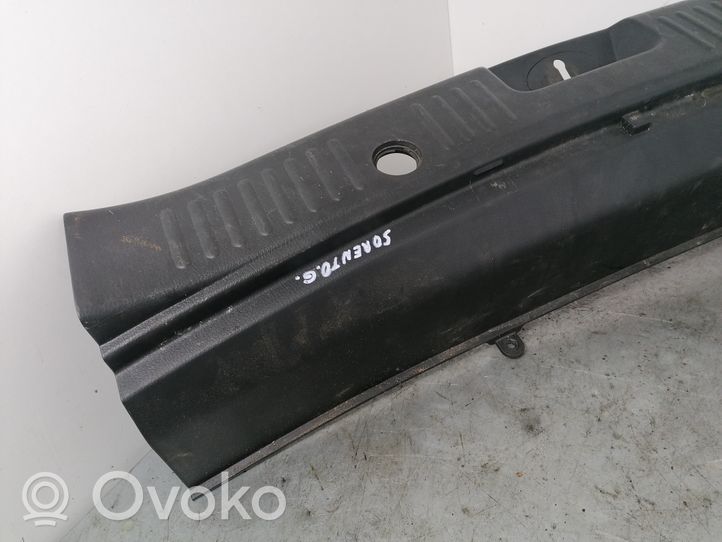 KIA Sorento Osłona pasa bagażnika 857702P000