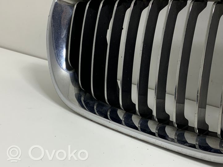 BMW 3 E46 Grille calandre supérieure de pare-chocs avant 70721309