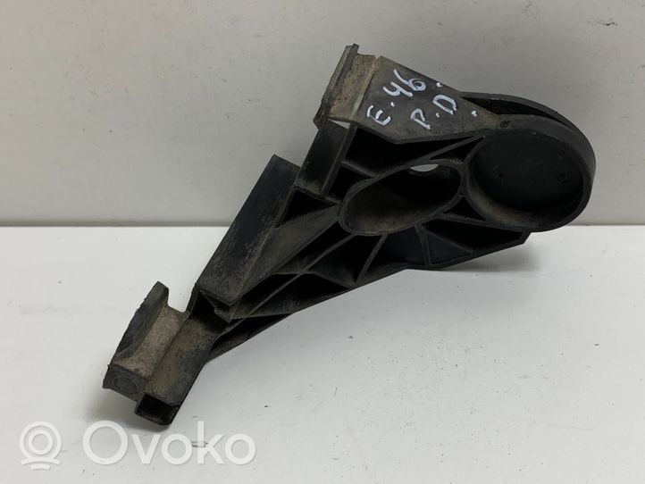 BMW 3 E46 Supporto di montaggio del parafango 51117030620