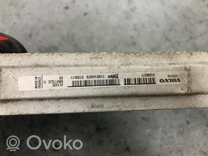 Volvo V60 Chłodnica powietrza doładowującego / Intercooler 31338471