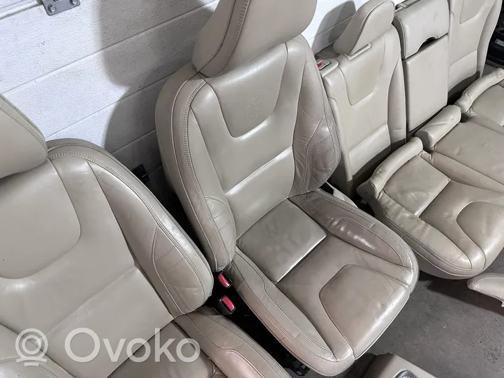 Volvo V60 Sėdynių komplektas 