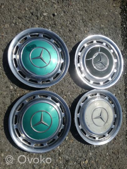Mercedes-Benz E W123 Mozzo/copricerchi/borchia della ruota R14 1154010324