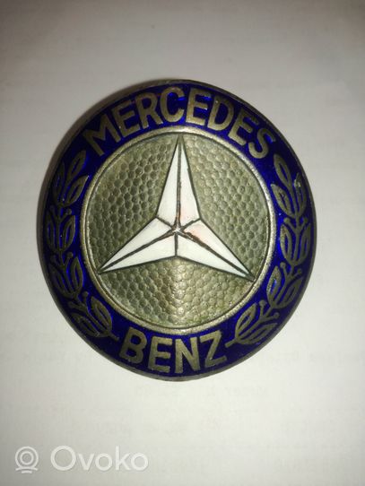 Mercedes-Benz 250 280 W108 Mostrina con logo/emblema della casa automobilistica  1088800088