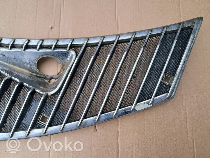 Mercedes-Benz W123 Grille calandre de capot 1238362465