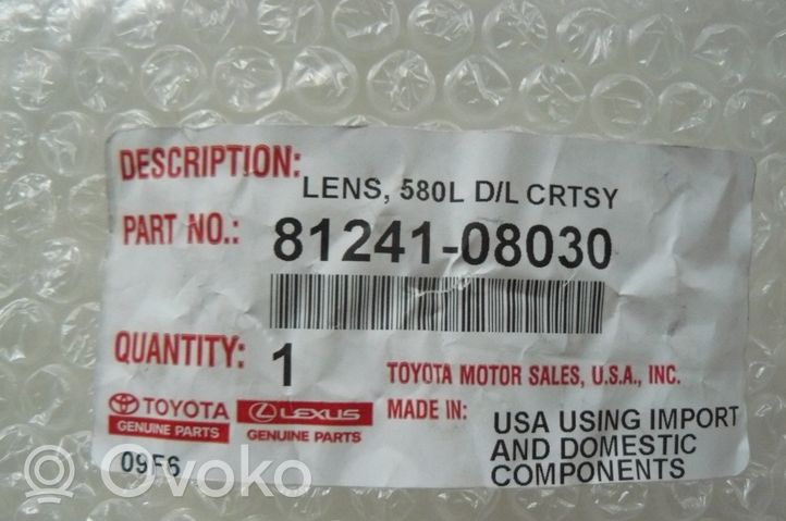 Toyota Sienna XL30 III Altre luci abitacolo 8124108030