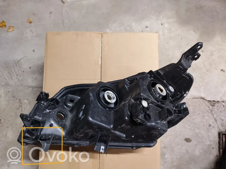 Suzuki Vitara (LY) Faro delantero/faro principal 3512054P