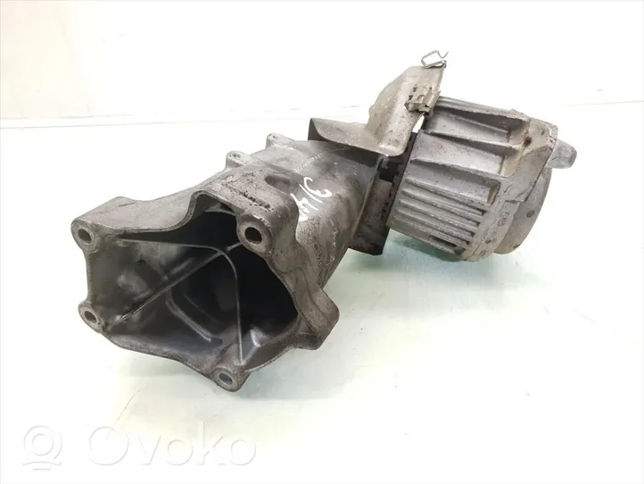 Mercedes-Benz E W212 Supporto di montaggio del motore A2122406417