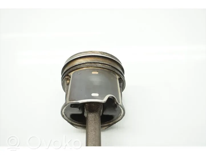 Opel Zafira B Connecting rod/conrod 