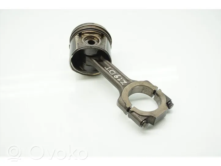 Opel Zafira B Connecting rod/conrod 