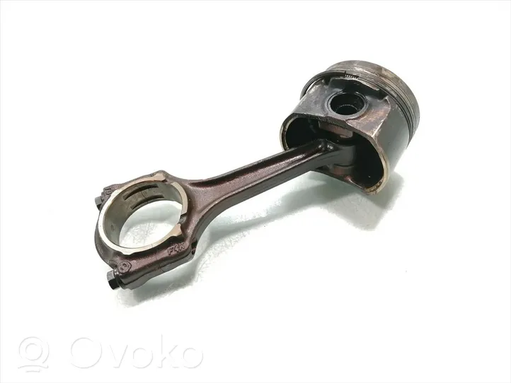 Ford Ka Piston with connecting rod 