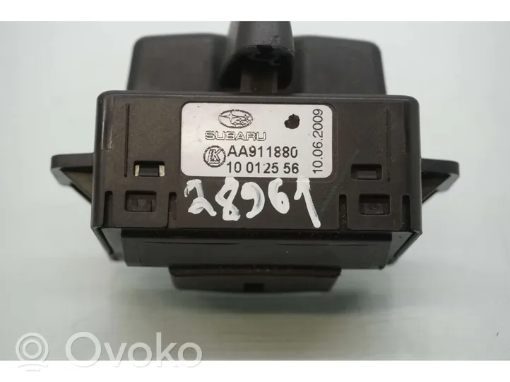 Subaru Outback Sēdekļu regulēšanas slēdzis (-i) AA911880