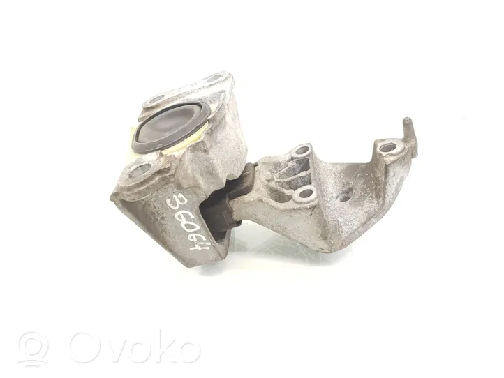 Renault Scenic RX Engine mount bracket 326D23