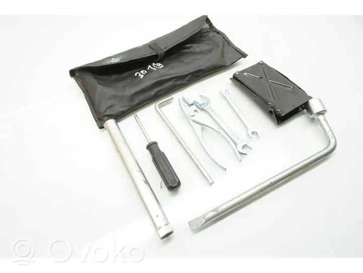 Seat Ibiza IV (6J,6P) Kit d’outils 