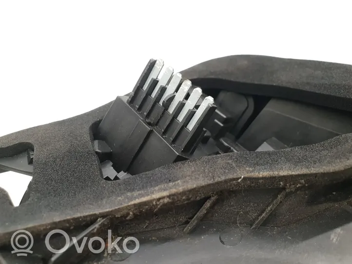 Opel Astra H Żarówka lampy tylnej 