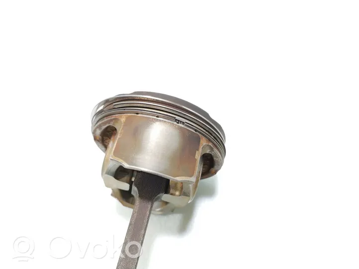 Lexus GS 300 350 430 450H Piston with connecting rod 