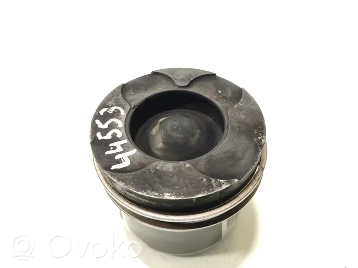 Toyota Avensis Verso Piston 