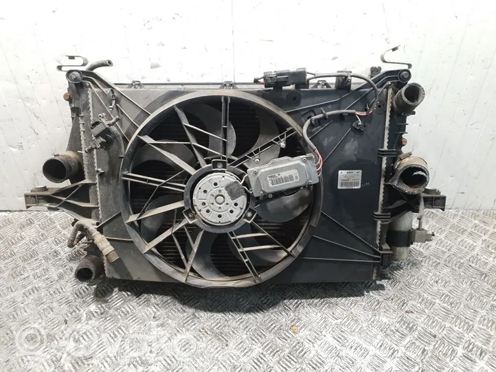 Volvo C70 Radiatore di raffreddamento 30680547