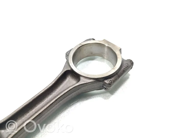 Mitsubishi Outlander Connecting rod/conrod 