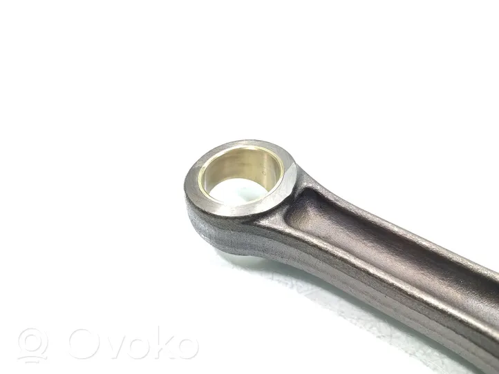 Mitsubishi Outlander Connecting rod/conrod 