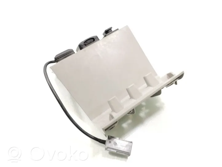 Honda Civic IX Connecteur/prise USB 83407-TV1-E51