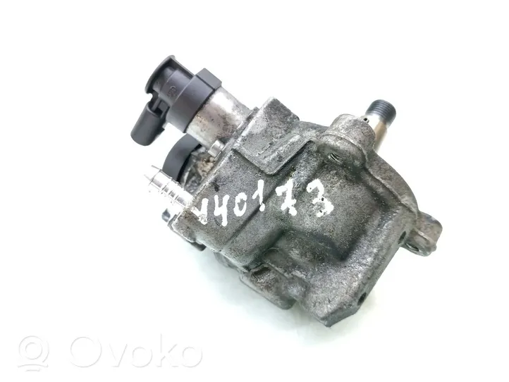 Skoda Superb B8 (3V) Pompe d'injection de carburant à haute pression 04L130755D