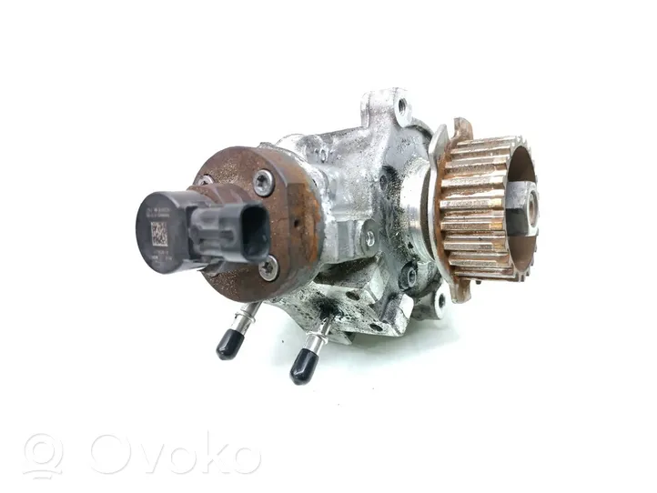 Opel Vivaro Polttoaineen ruiskutuksen suurpainepumppu 9817903080