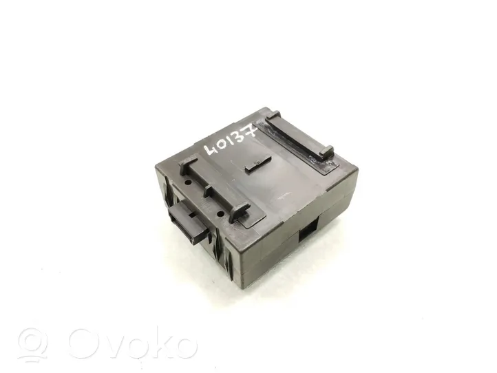 Mercedes-Benz CLK AMG A208 C208 Boîtier module alarme A2028207426