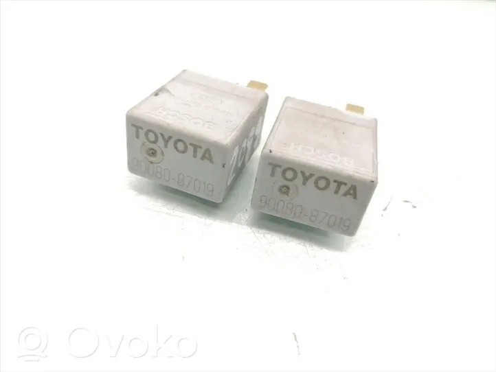 Toyota Aygo AB10 Inne przekaźniki 90080-87019