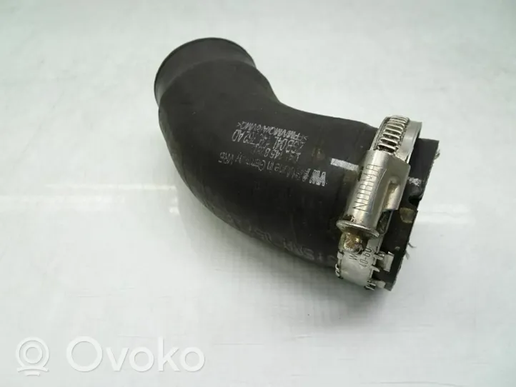 Skoda Octavia Mk3 (5E) Tube d'admission de tuyau de refroidisseur intermédiaire 04L145828D