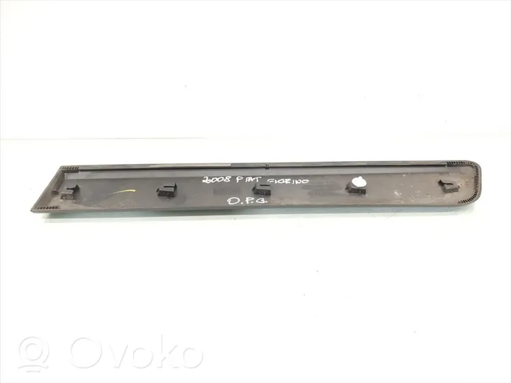 Fiat Fiorino Takaoven lista (muoto) 1308823070DX