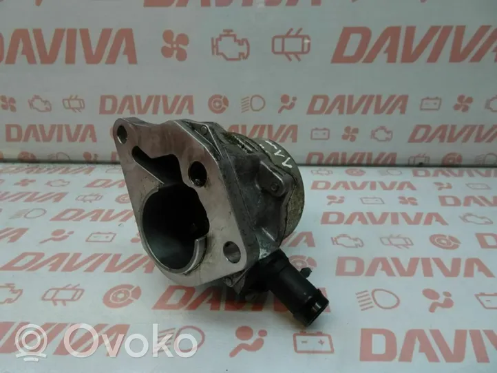 Nissan NV200 Alipainepumppu 146505272R