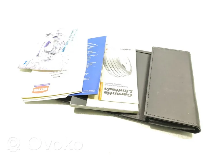 Hyundai Santa Fe Owners service history hand book 