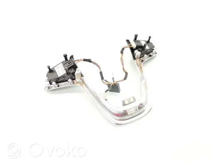 Opel Astra J Кнопки рулевого колеса 13293155