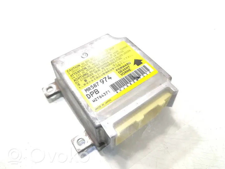 Mitsubishi L200 Module de contrôle airbag MR87974