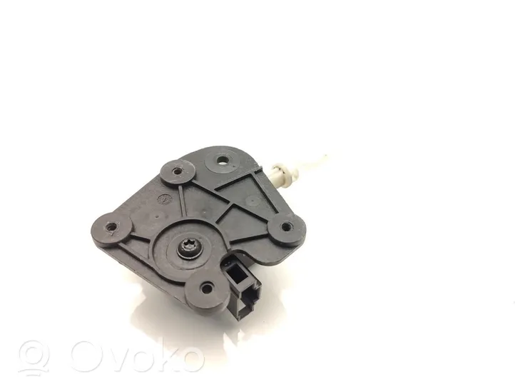 Nissan Qashqai Fuel tank cap lock 8E9827833